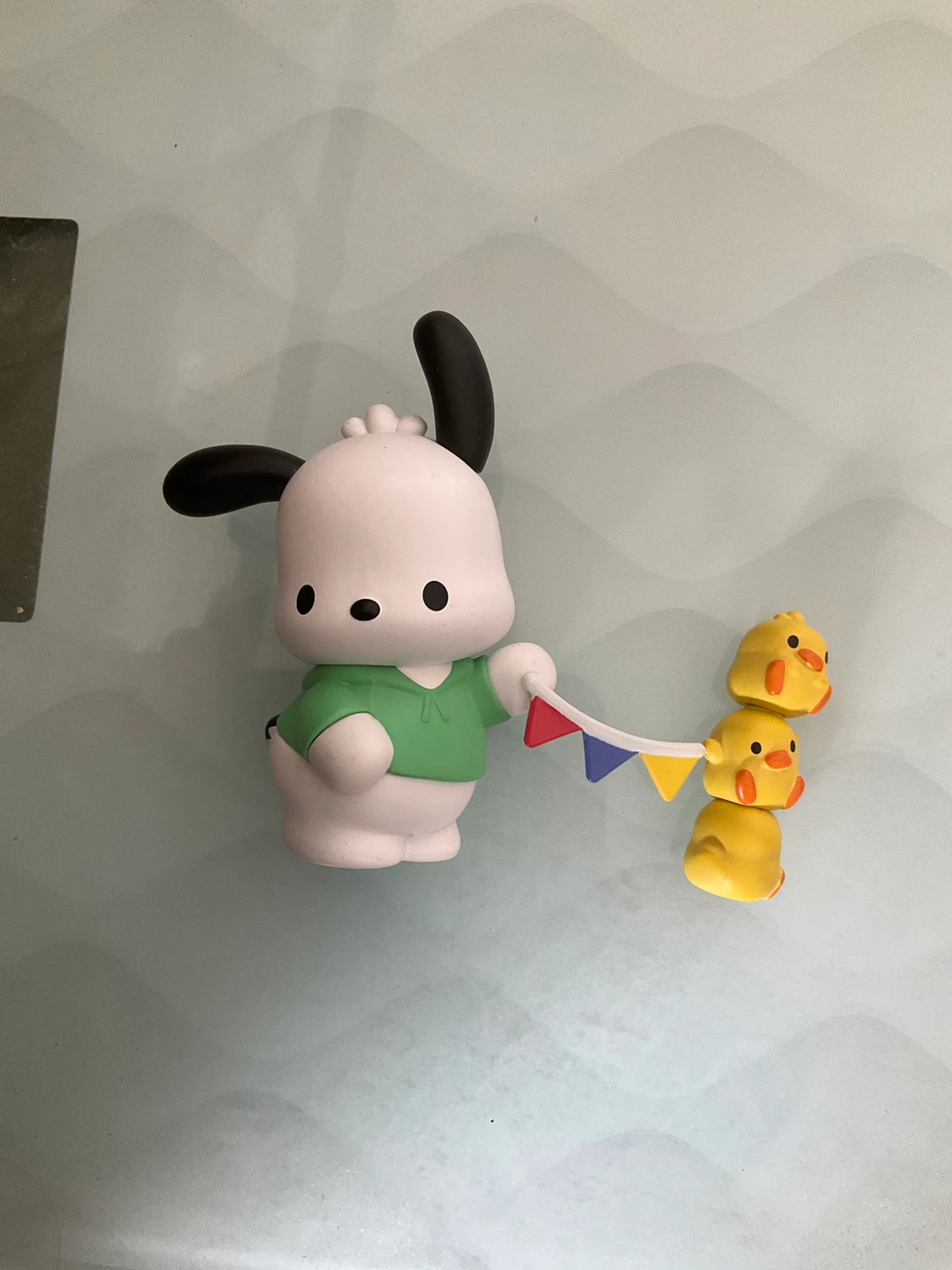 miniso pochacco figurine with 3 chickens - photo 2