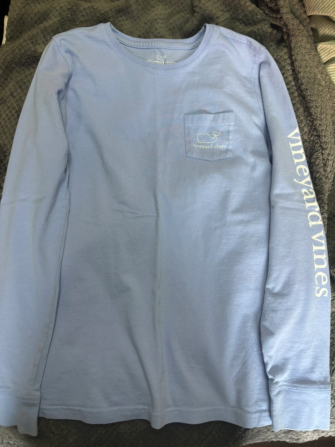 Vineyard vines blue long sleeve size xs
