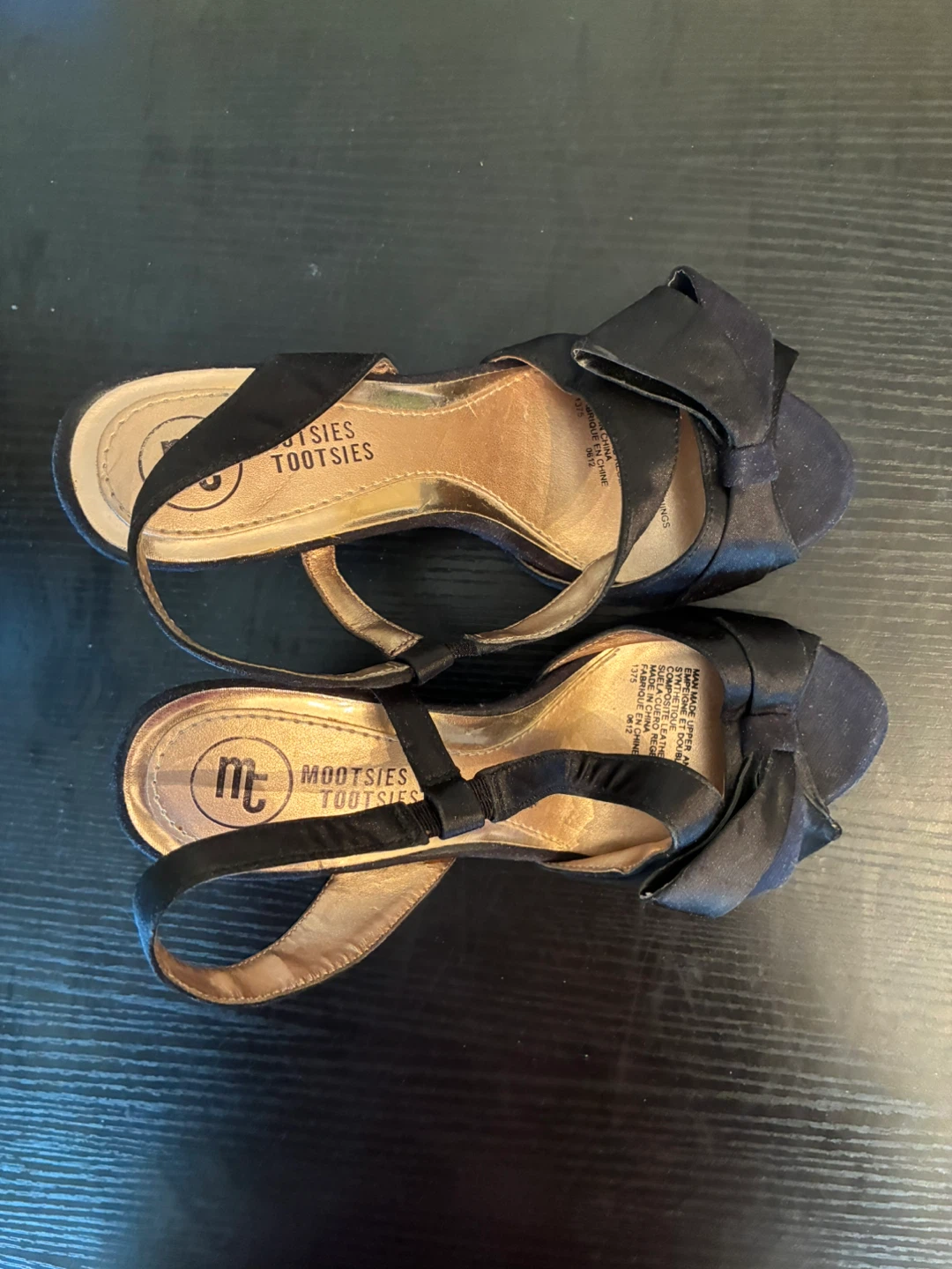 MOOTSIES TOOTSIES Black Heels with Bows