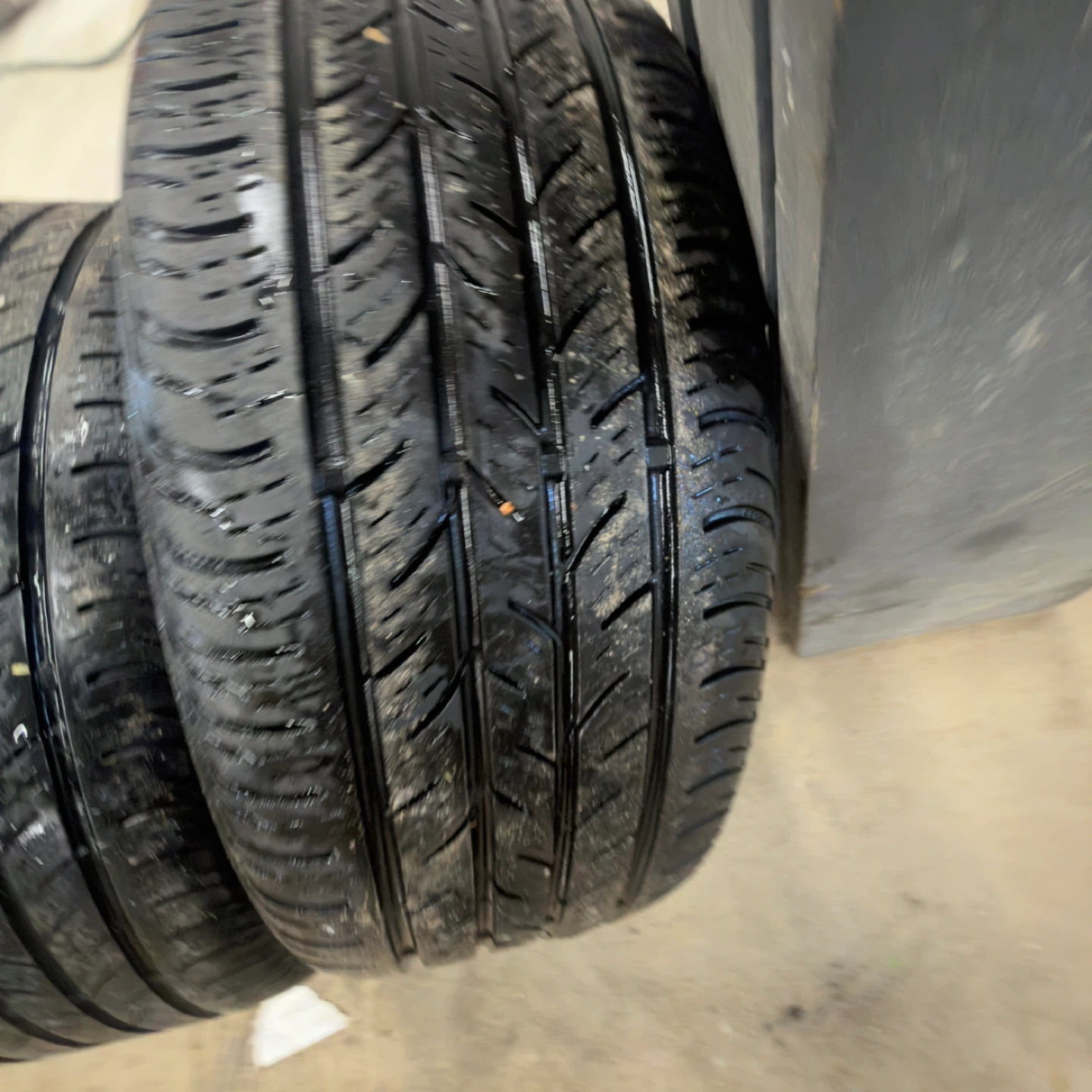 Set of 4 Continental Tires 215/55R16 - photo 3