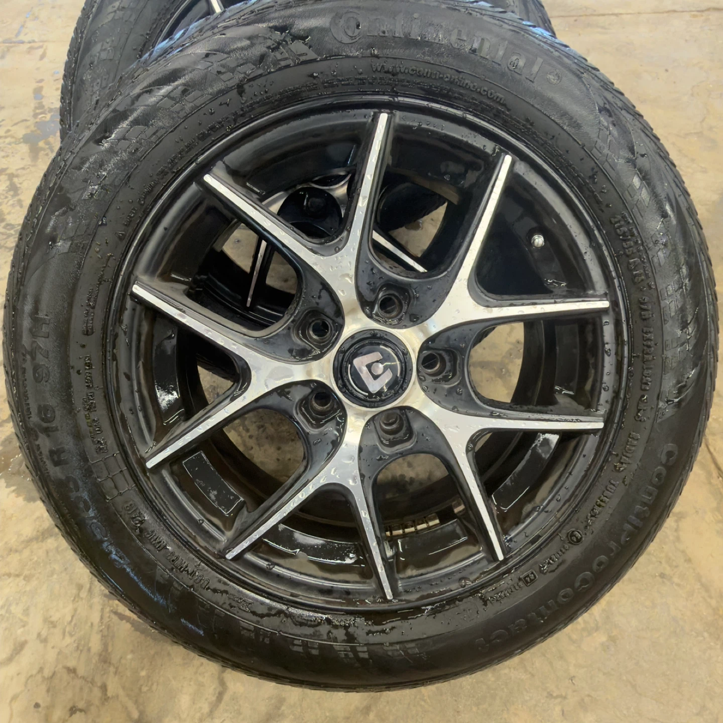 Set of 4 Continental Tires 215/55R16