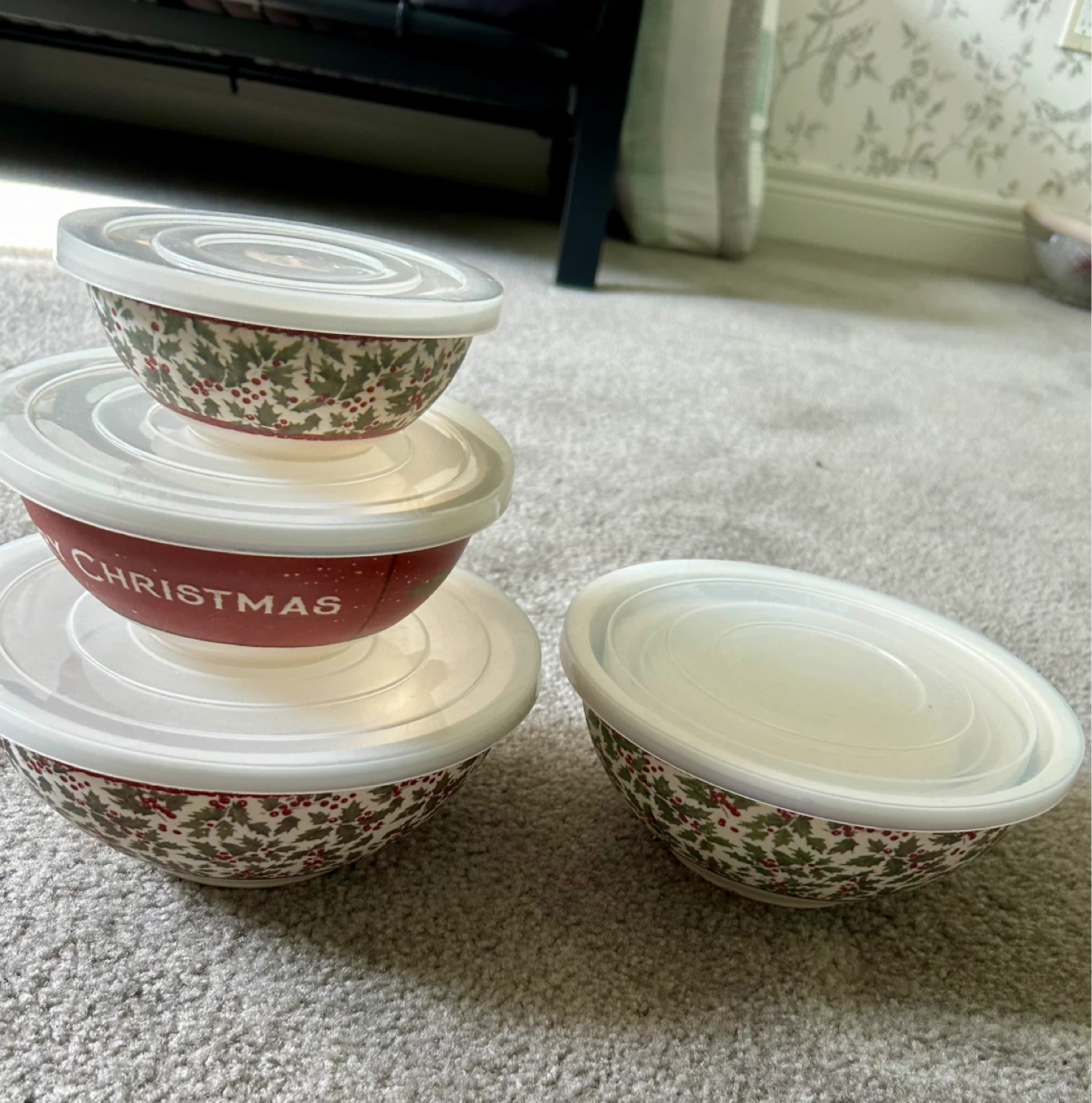 Christmas Themed Mixing Bowls with Lids