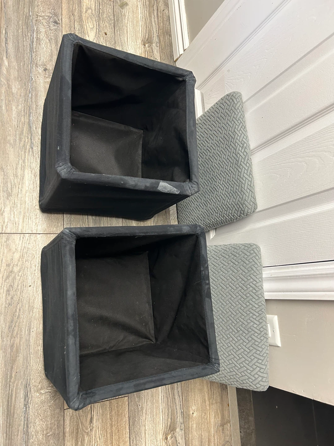 Pair of Storage Ottomans - photo 4