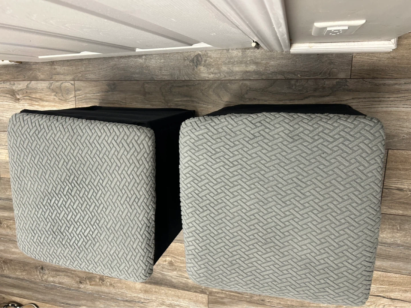 Pair of Storage Ottomans - photo 3