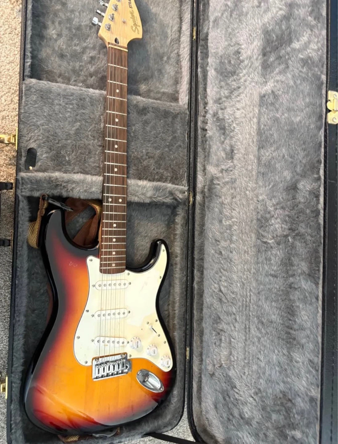 Electric Guitar with Marshall MG10 Amp and Case - photo 4