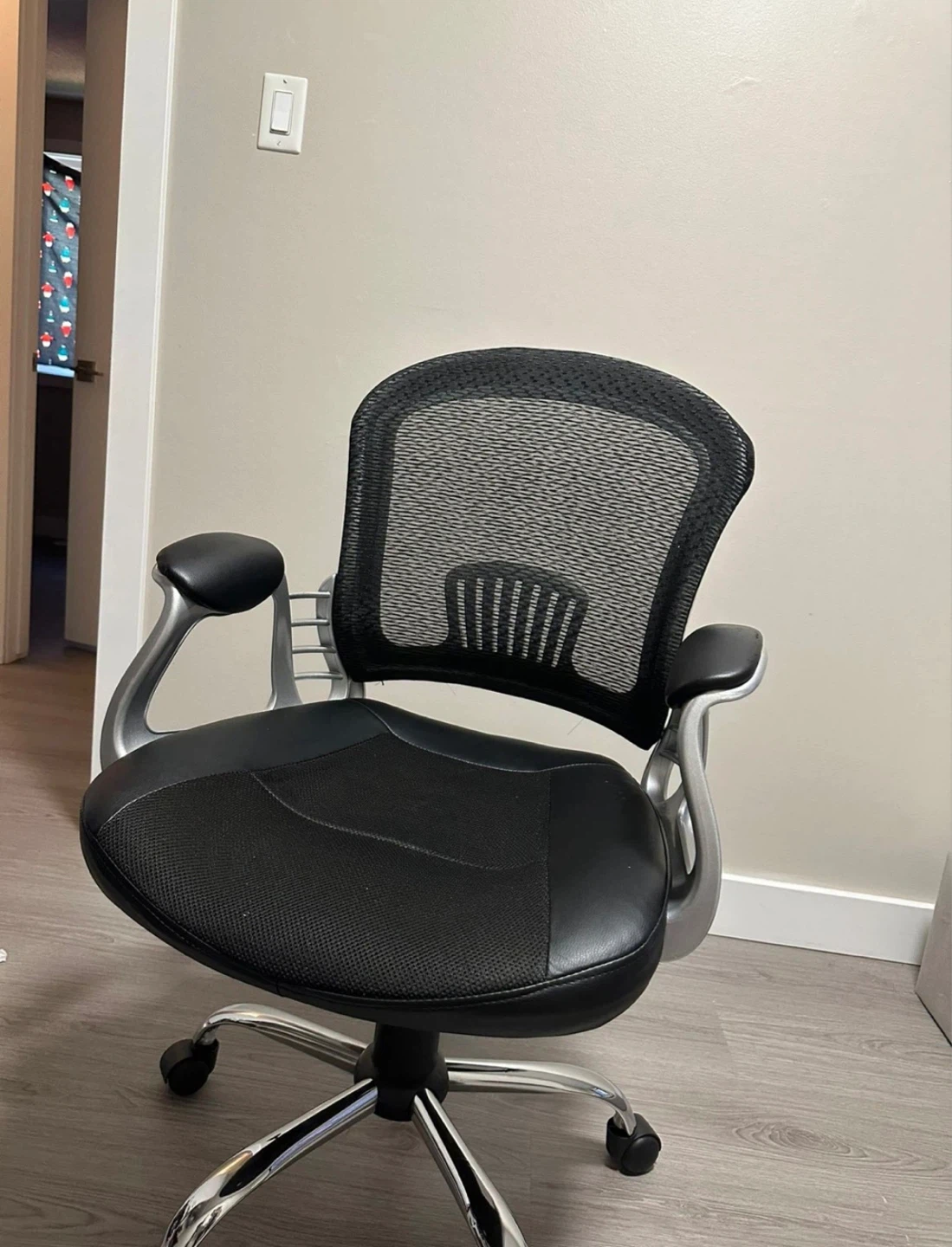 Samsung SyncMaster B2240 Monitor + table and chair and desk - photo 5