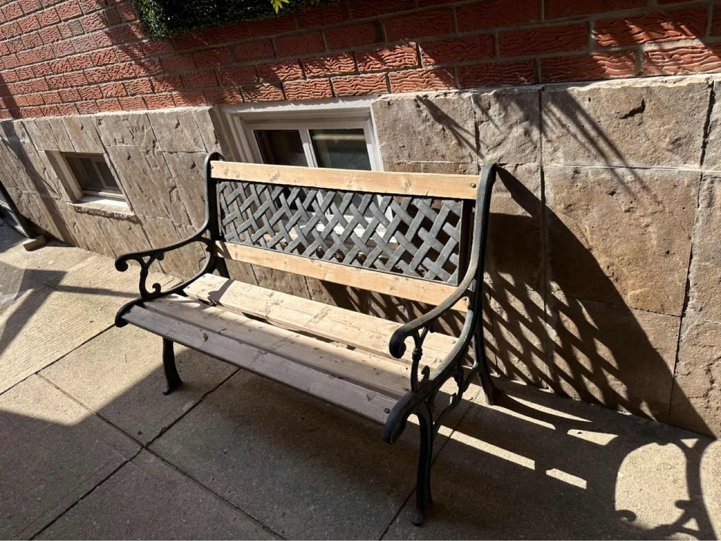 Garden Bench - Metal and Wood - photo 3