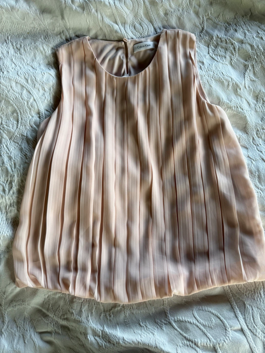 Calvin Klein Sleeveless Pleated Top - Blush Pink