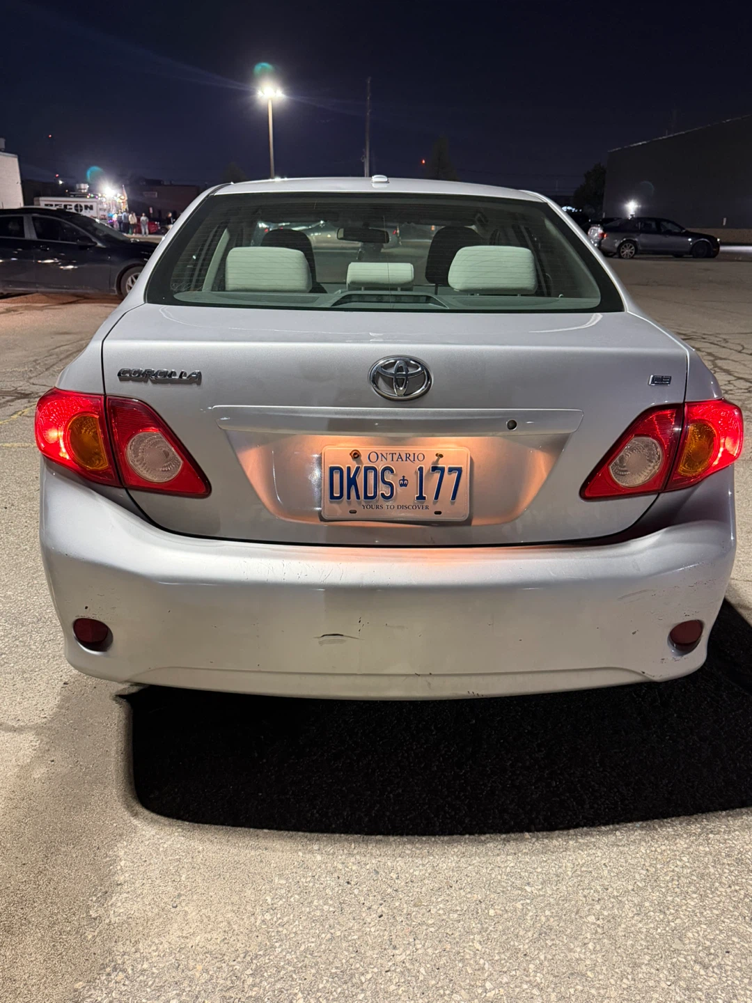 Toyota Corolla Sedan - Silver - photo 3