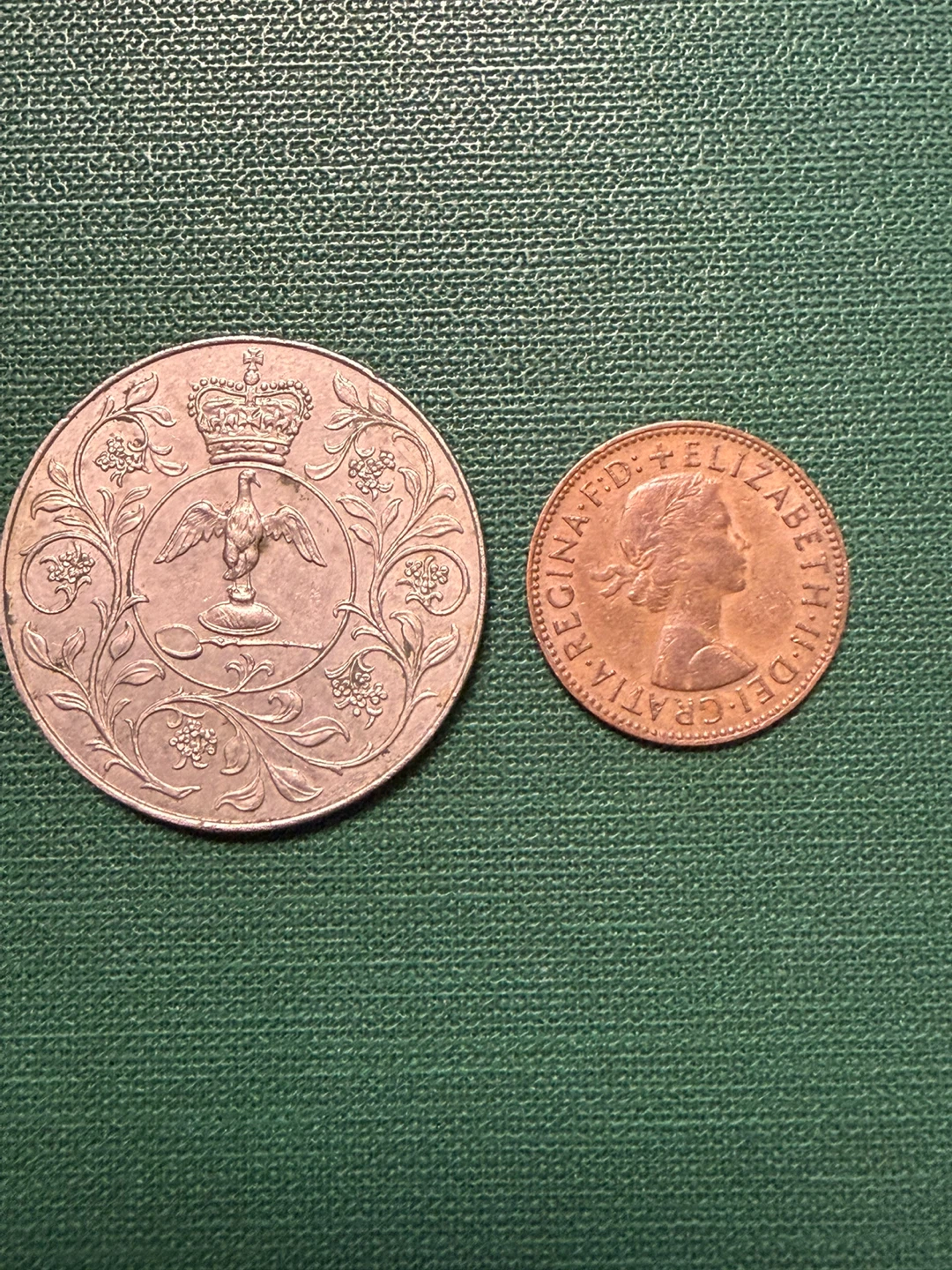 1977 Coin  & 1962 Half Penny - photo 2