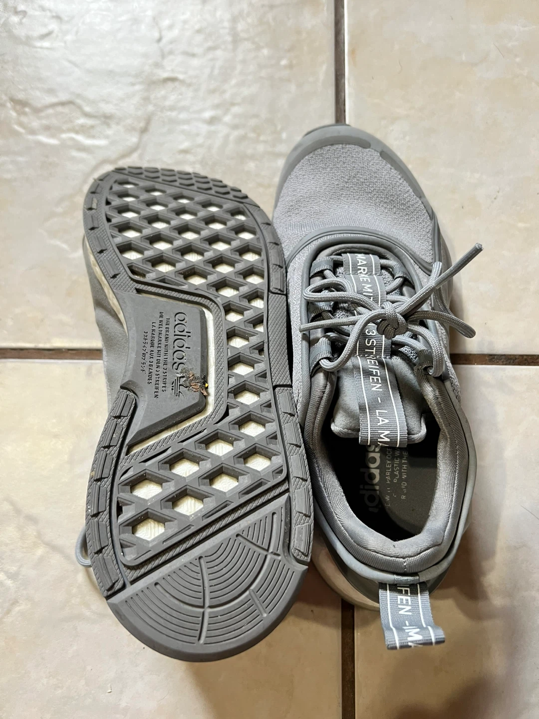 Adidas Running Shoes - Grey - Size 9 US Mens - photo 2