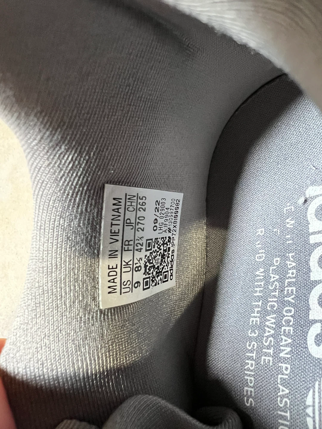Adidas Running Shoes - Grey - Size 9 US Mens - photo 4