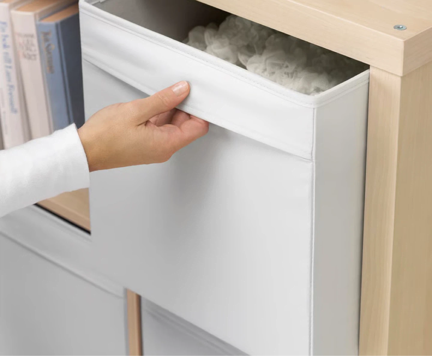 Storage Box (2 White & 2 Black)