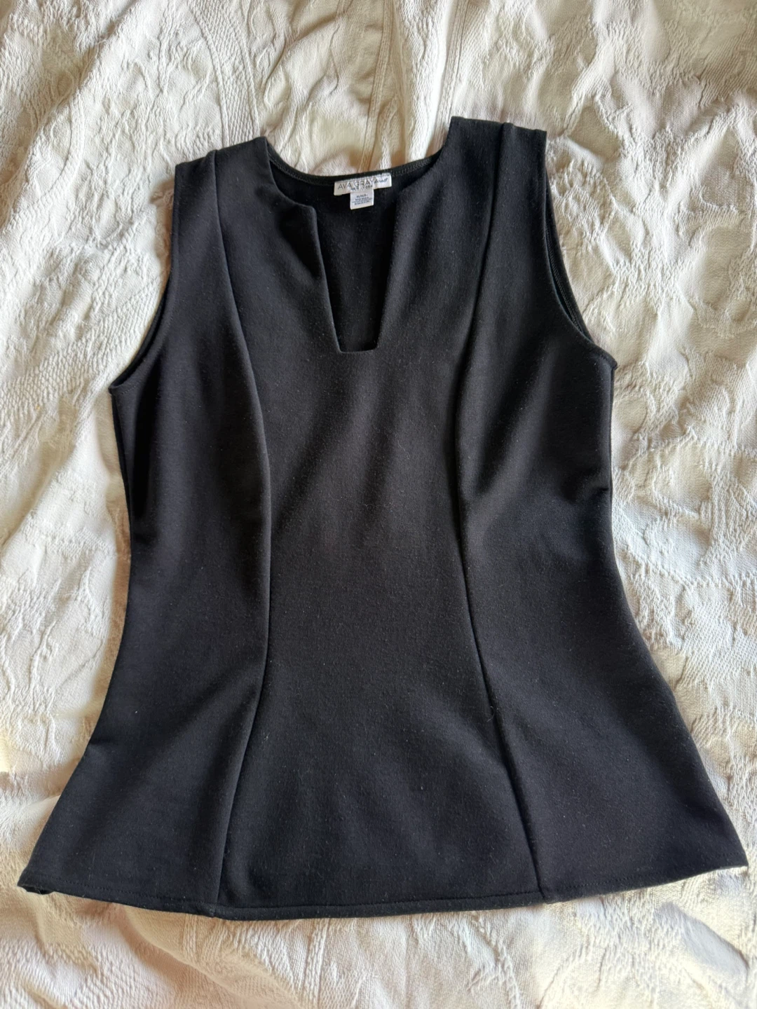 AVA GRAY Direct Black Sleeveless Top - M