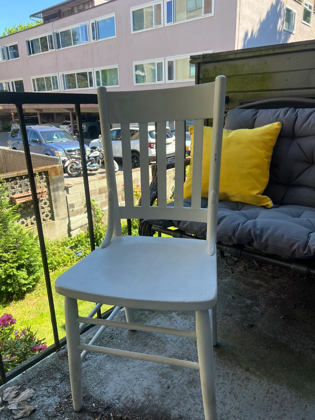 White Wooden Dining Chair (one) - photo 2