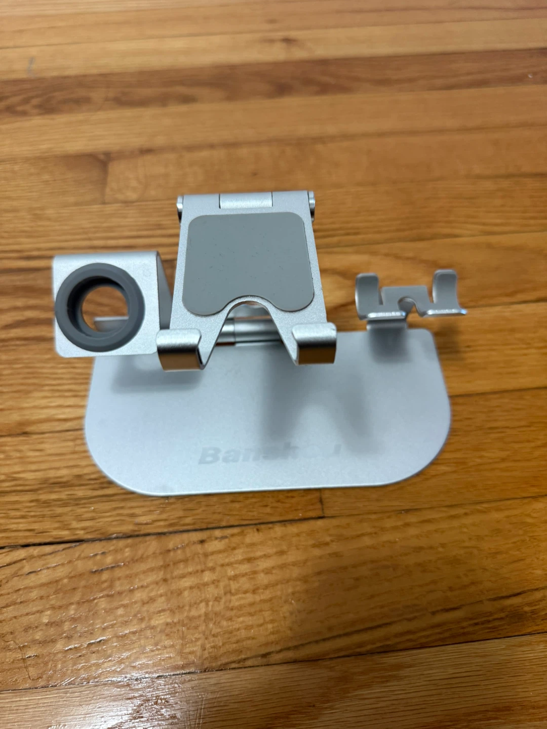 3-in-1 charging stand - photo 2