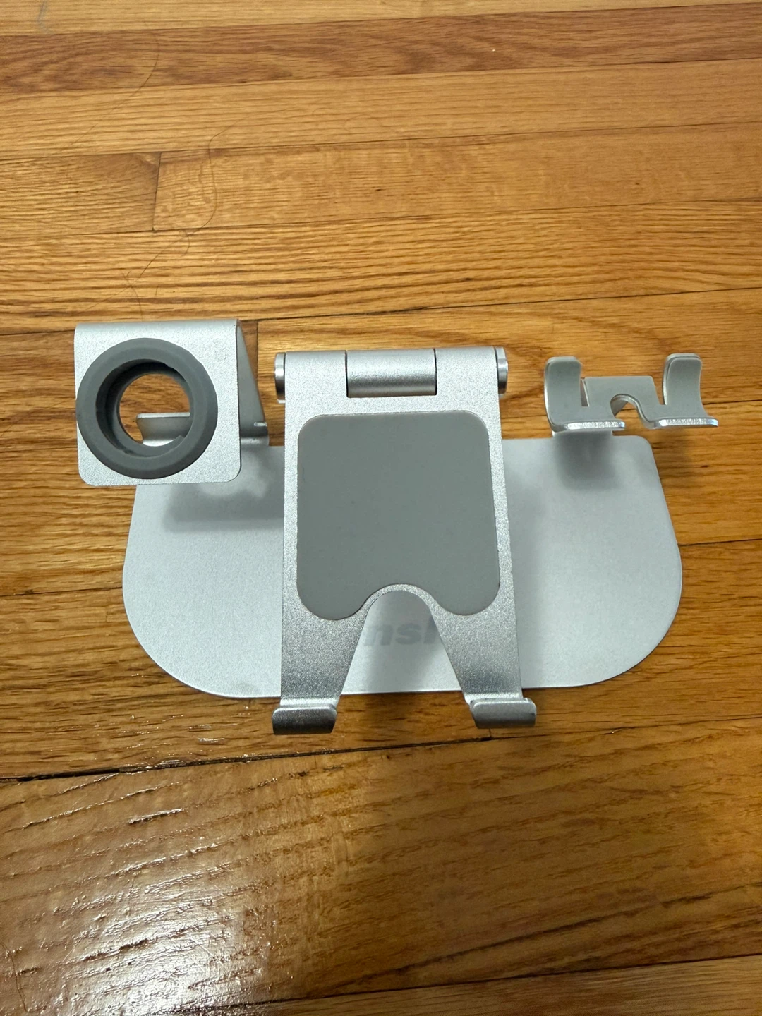 3-in-1 charging stand