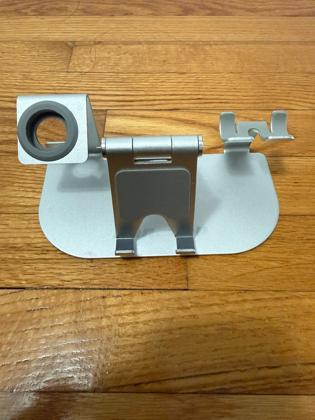 3-in-1 charging stand - photo 3