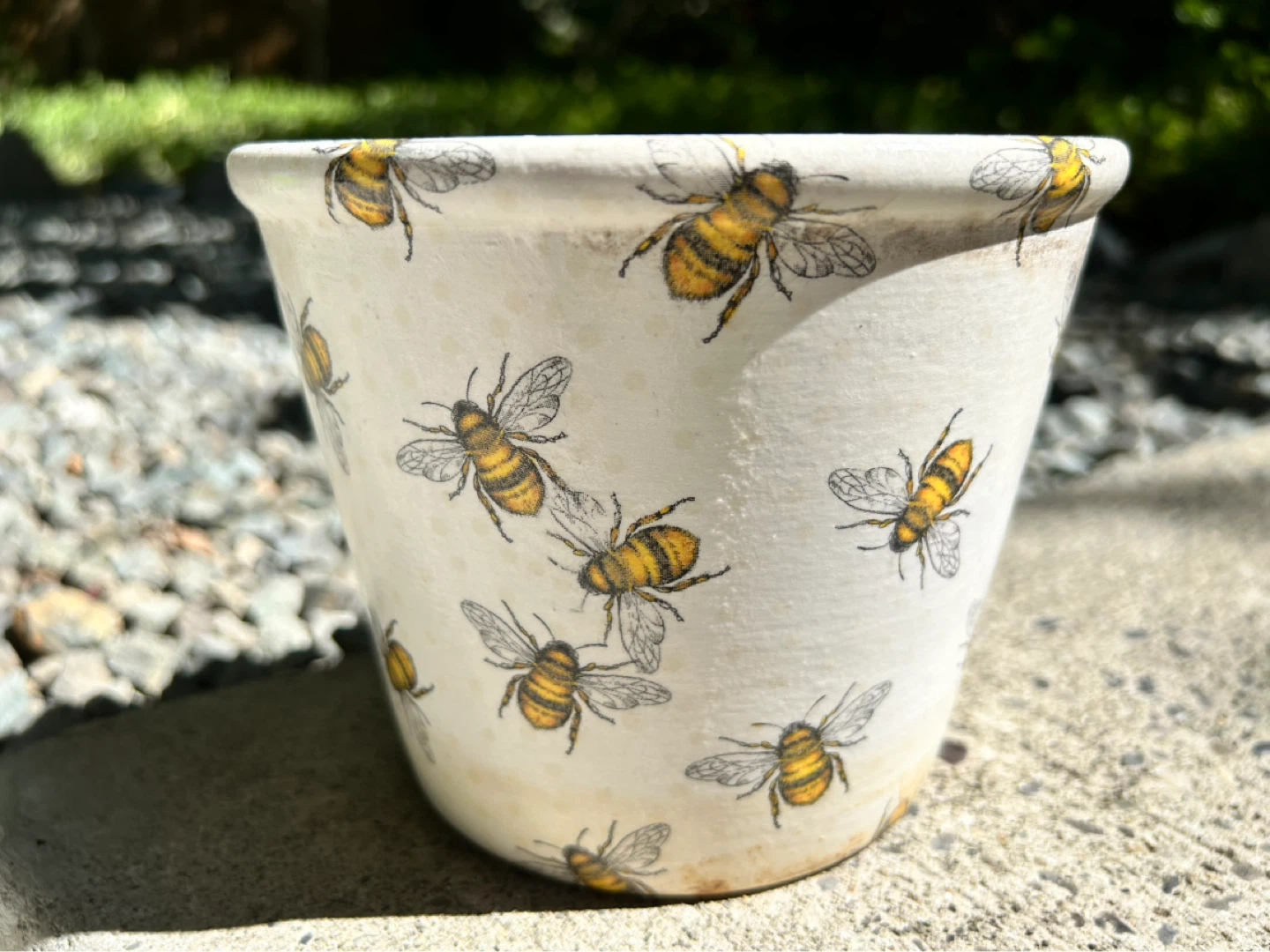 Ceramic planter pot with bees