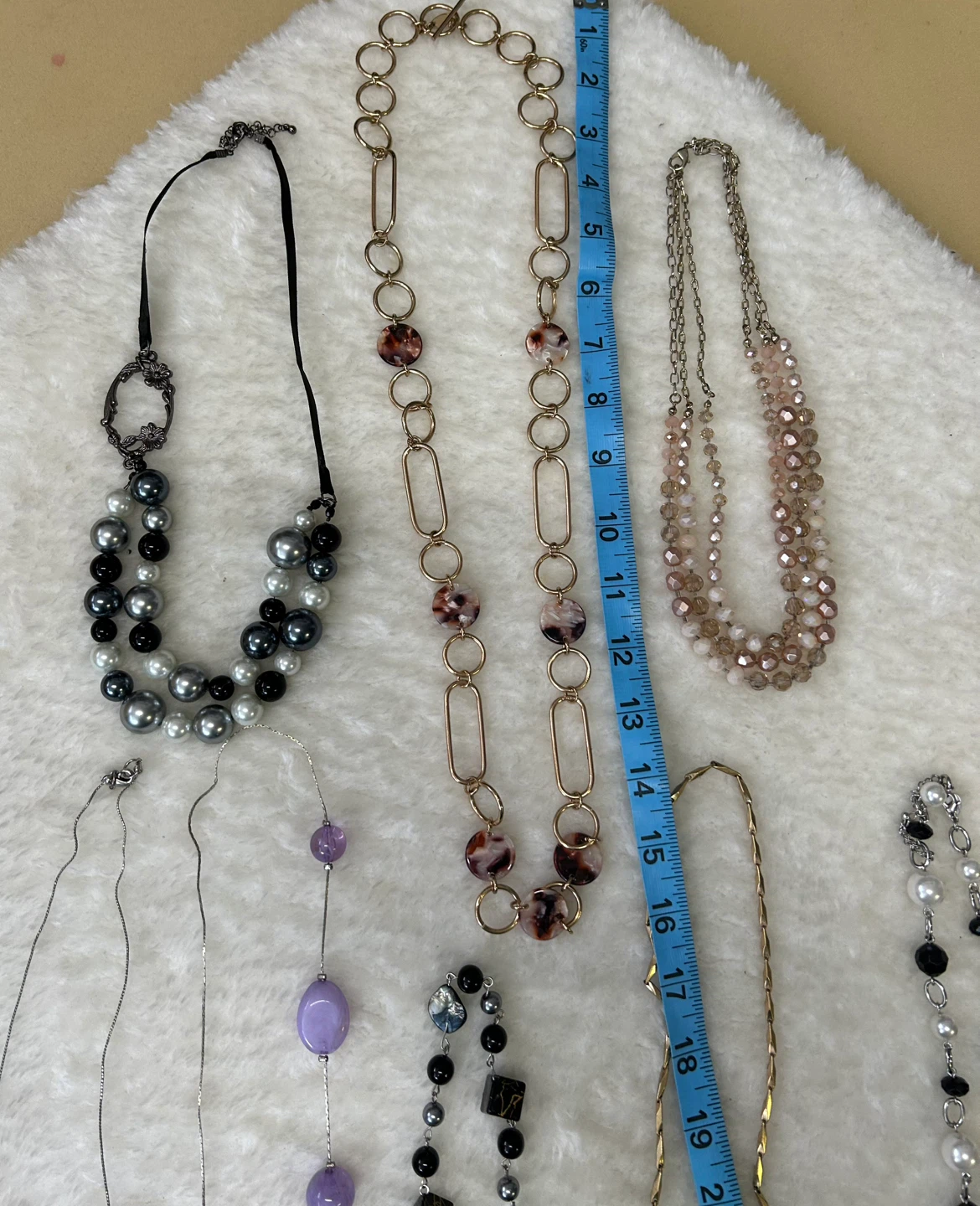 Assorted Women's Necklaces - photo 3