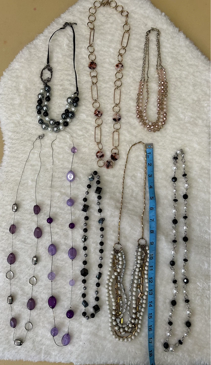 Assorted Women's Necklaces - photo 2