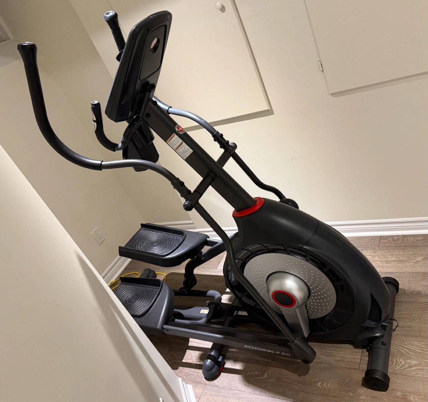 Schwinn 310 Elliptical Trainer - photo 3