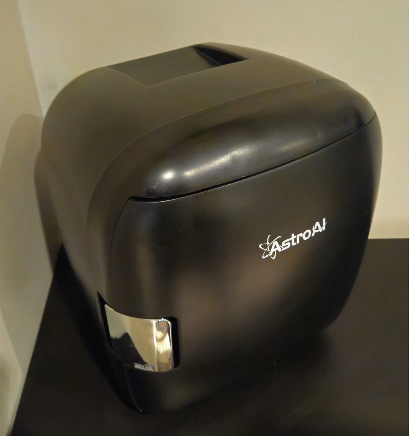 AstroAI Mini Fridge - photo 2