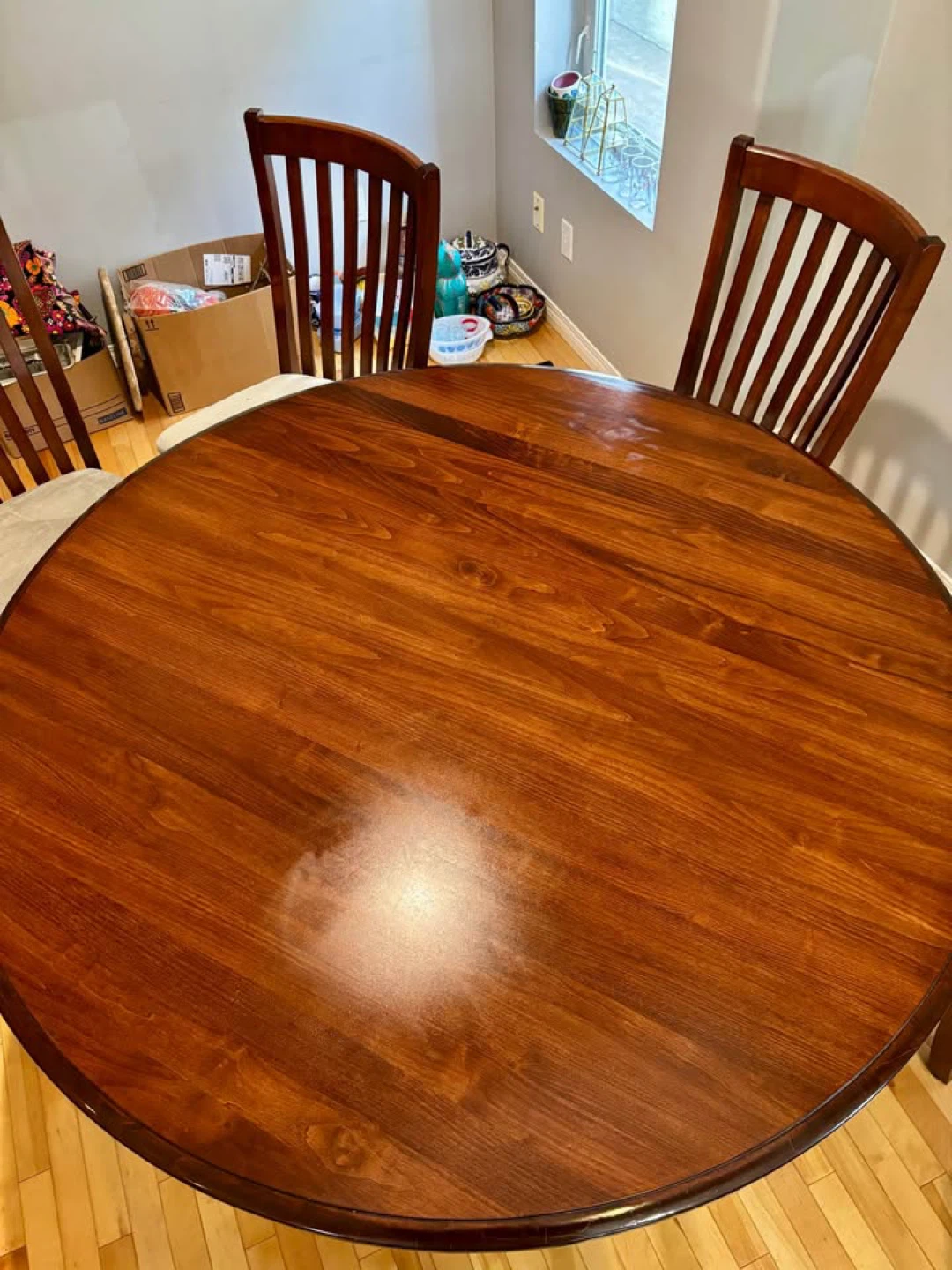 Solid Wood 60” Round Wooden Dining Table with 6 Chairs - photo 3
