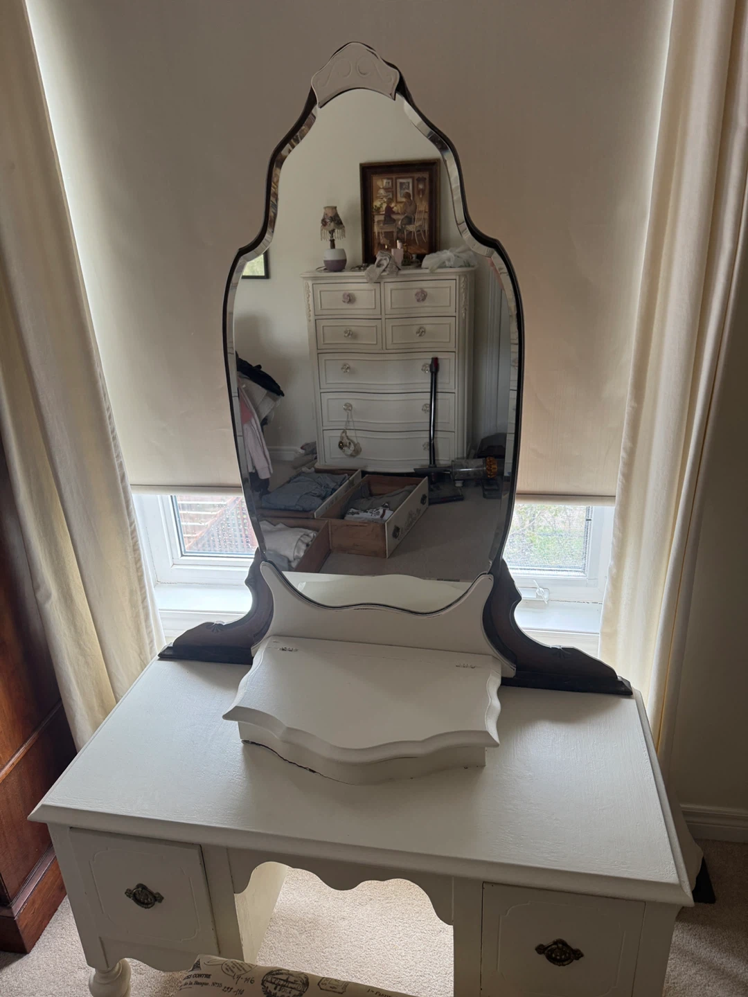 Vintage Vanity with Mirror Casters with Wheels - photo 2
