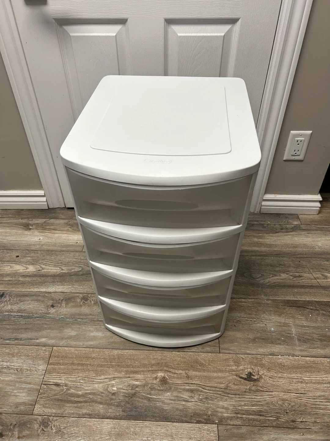 Sterilite 4-Drawer White Plastic storrage Cart