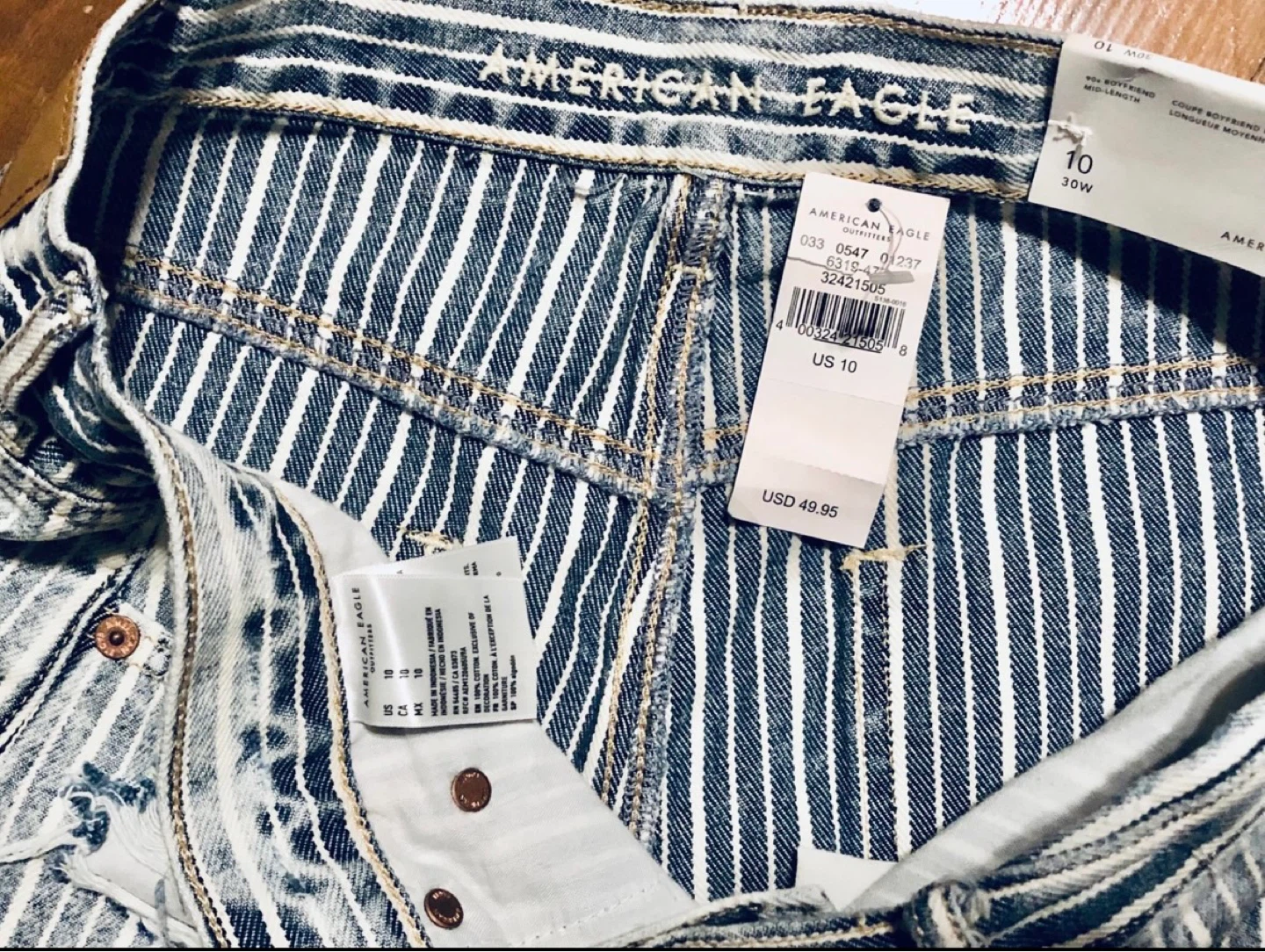 American Eagle 90s Boyfriend Striped Denim Shorts Size 10 - photo 4