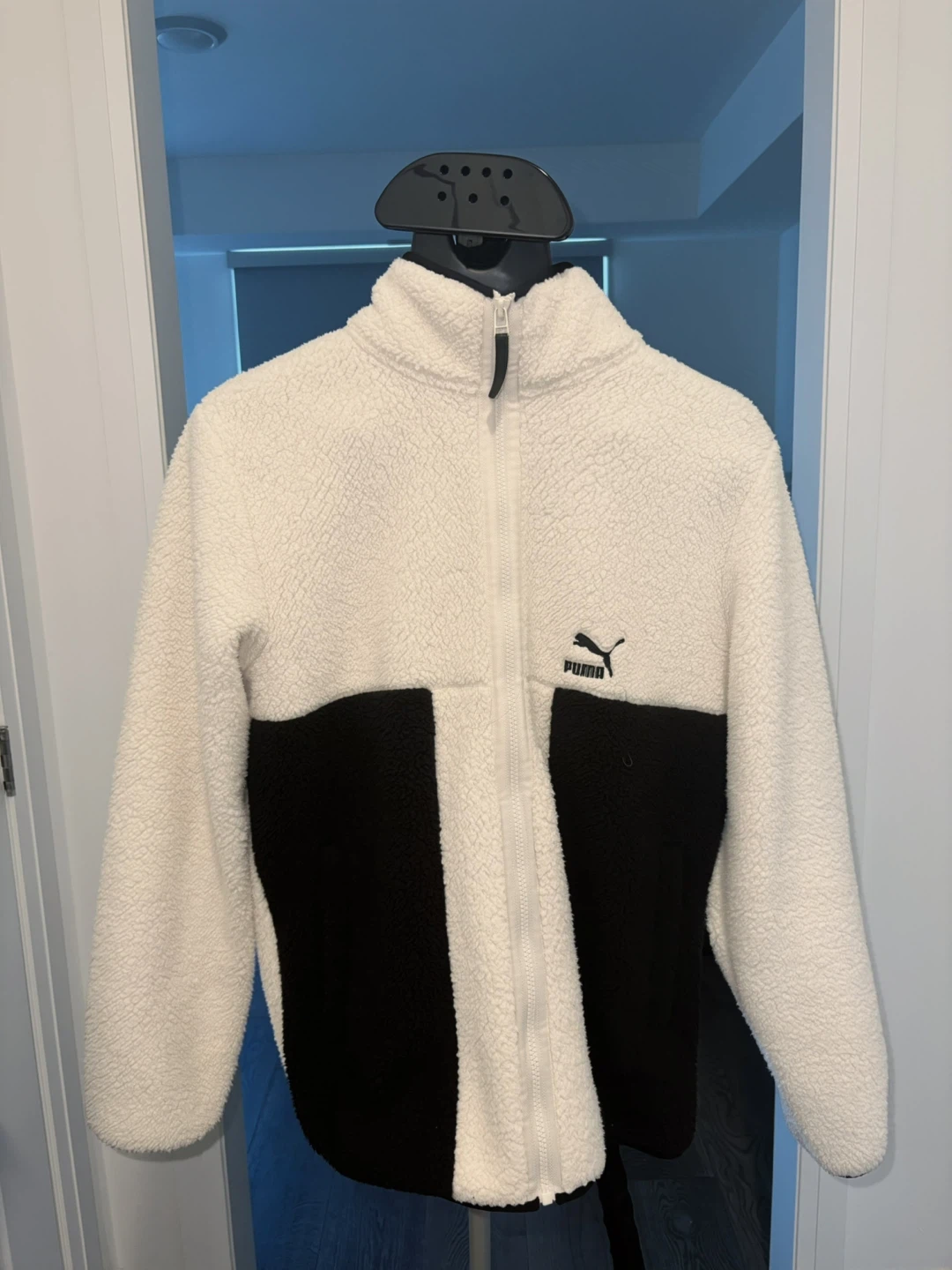 Moving Sale ❗️❗️❗️Puma Jacket for man