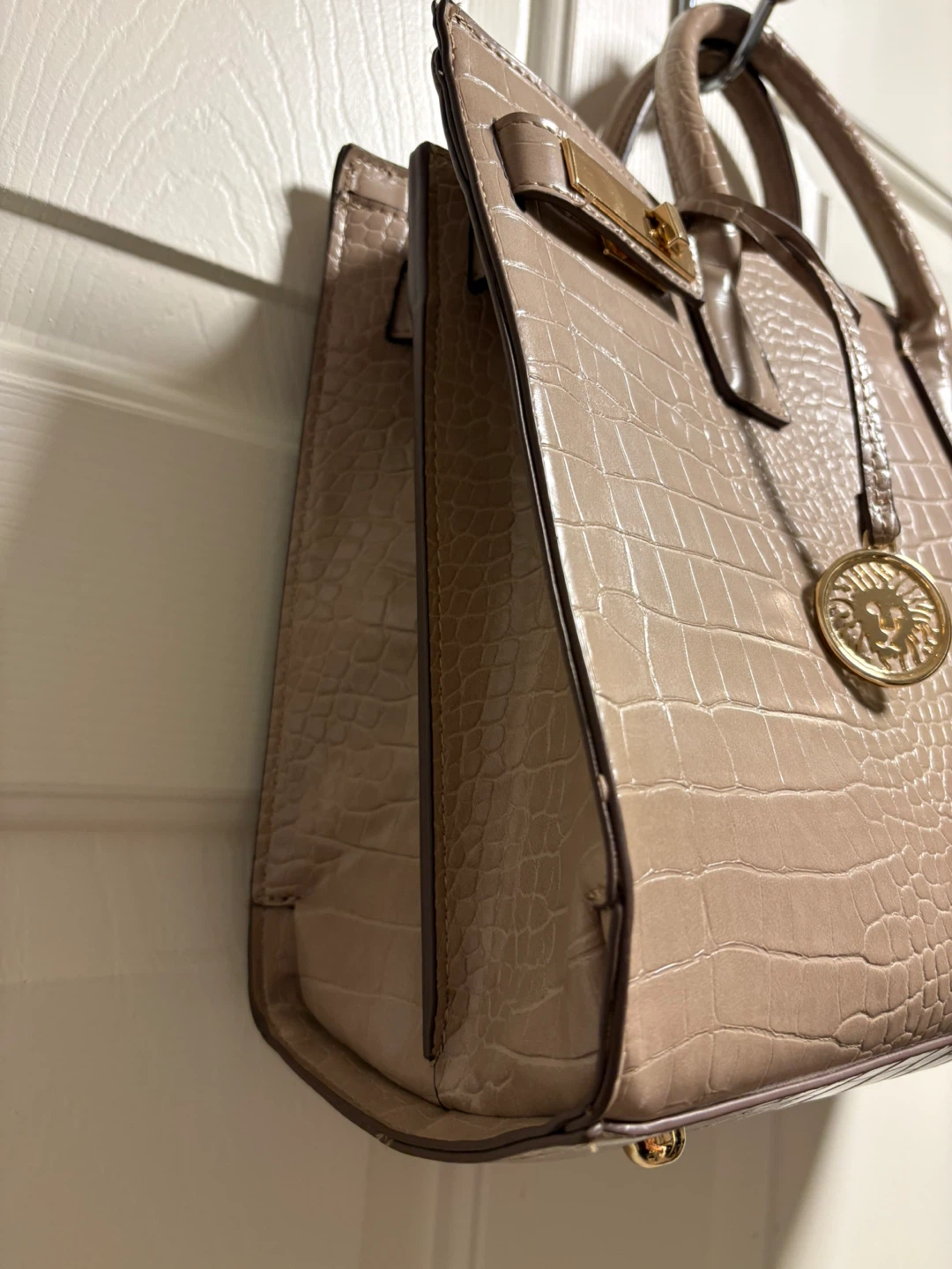 Anne Klein Taupe Croc-Embossed Satchel Handbag - photo 4