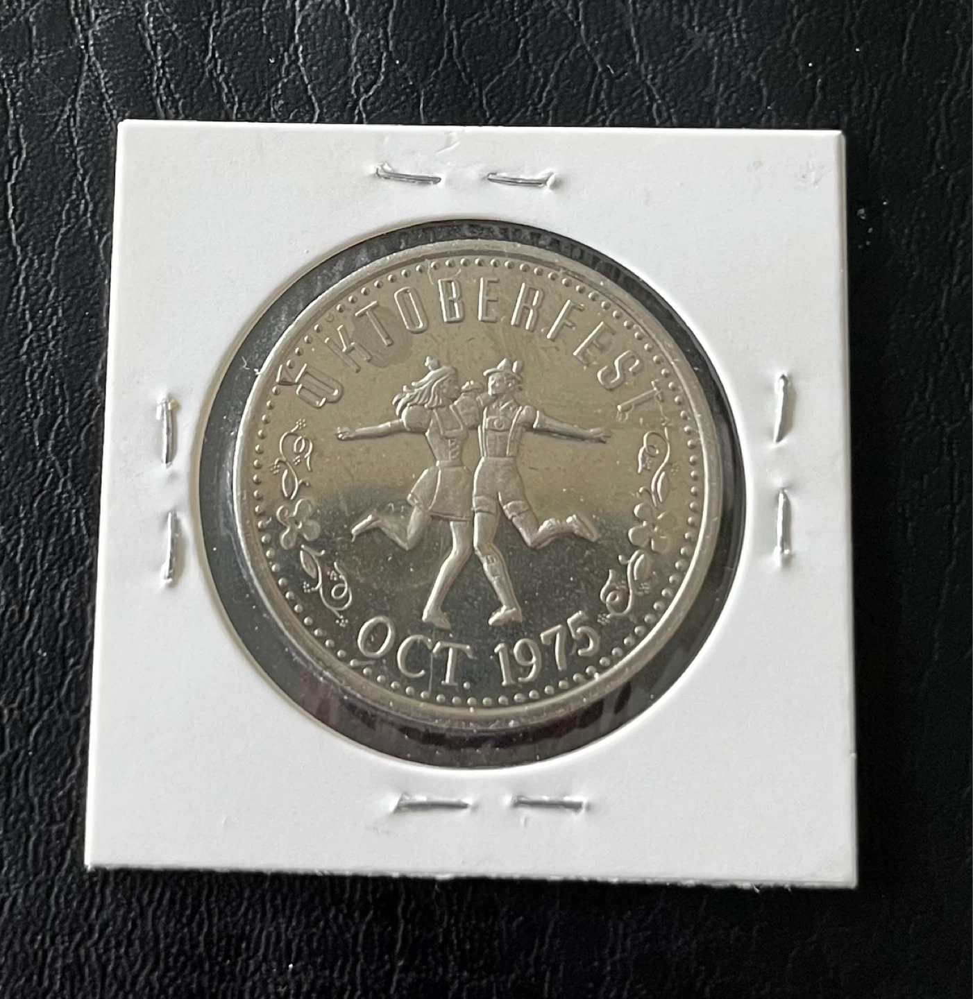 1975 Kitchener-Waterloo Oktoberfest Dollar Trade Token - photo 2