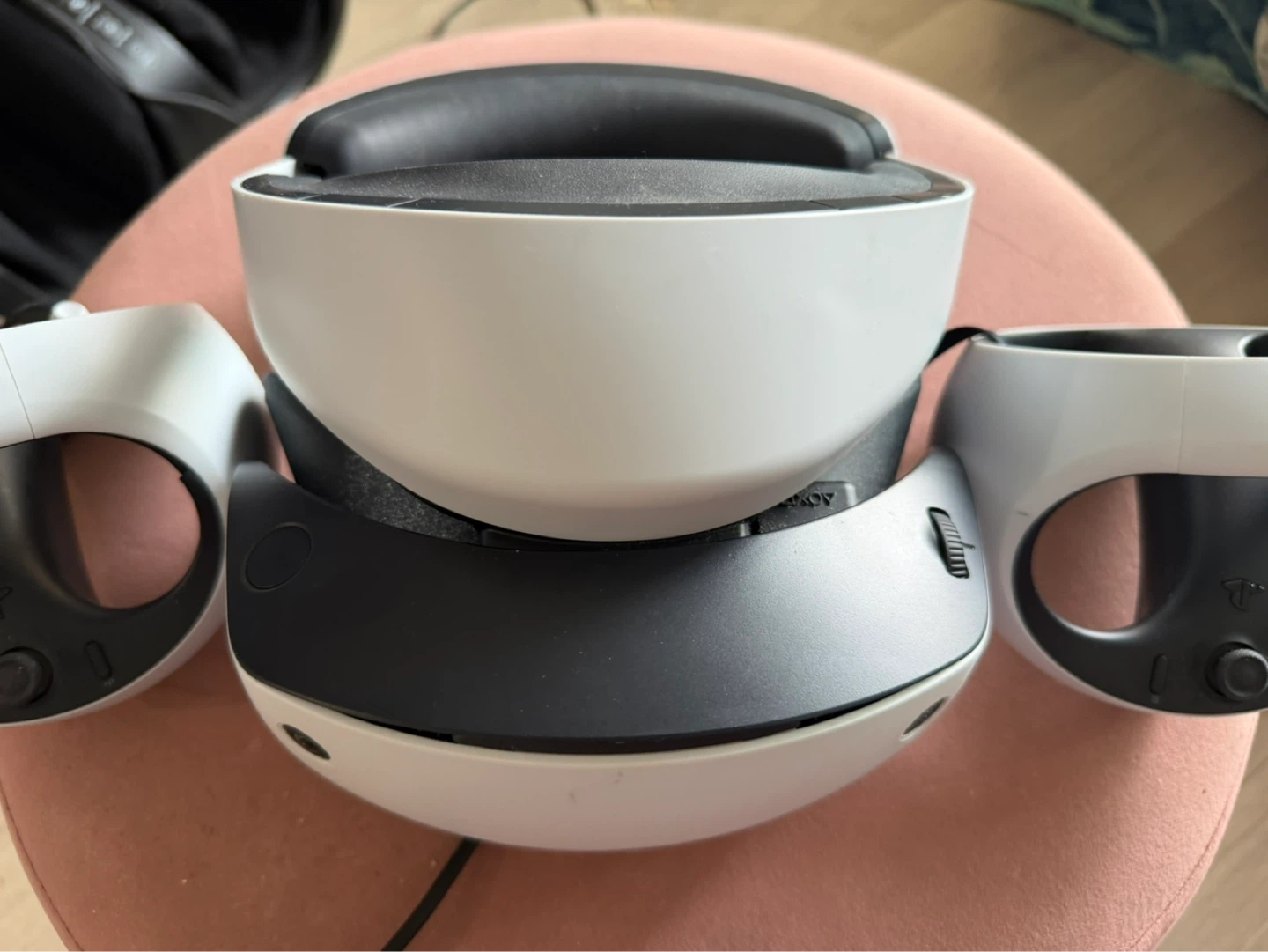 Sony PlayStation VR2 VR Headset - photo 2
