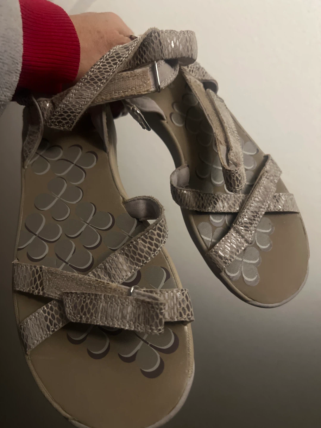Clarks Women's Sandals Snake Print Size 7.5