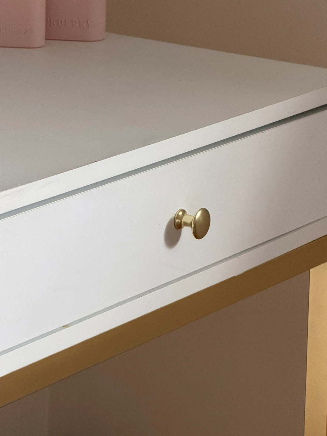 White Vanity Desk with Gold Legs and Mirror - photo 5