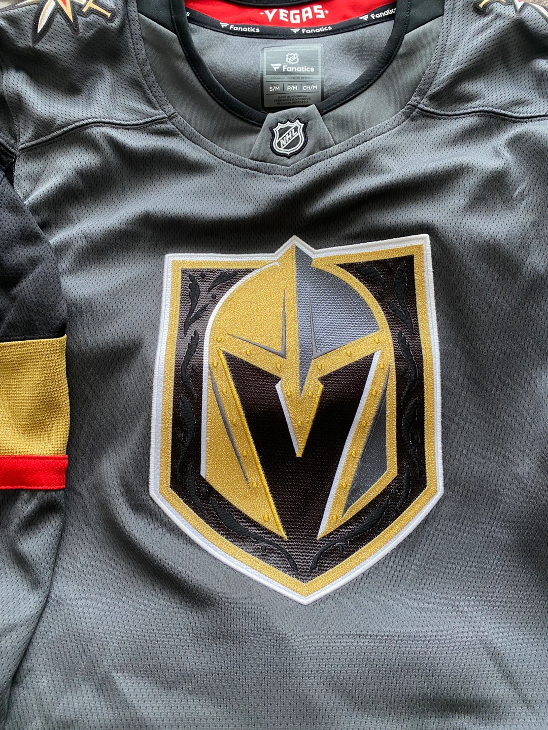 Vegas Golden Knights NHL Fanatics Jersey Size S/M - photo 3