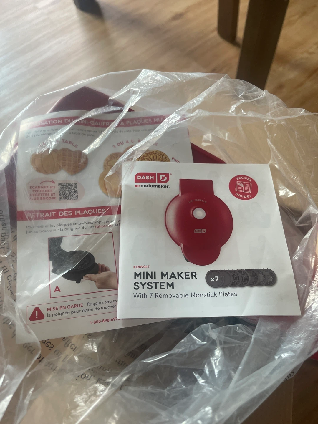 DASH Mini Maker System with 7 Removable Nonstick Plates - photo 2