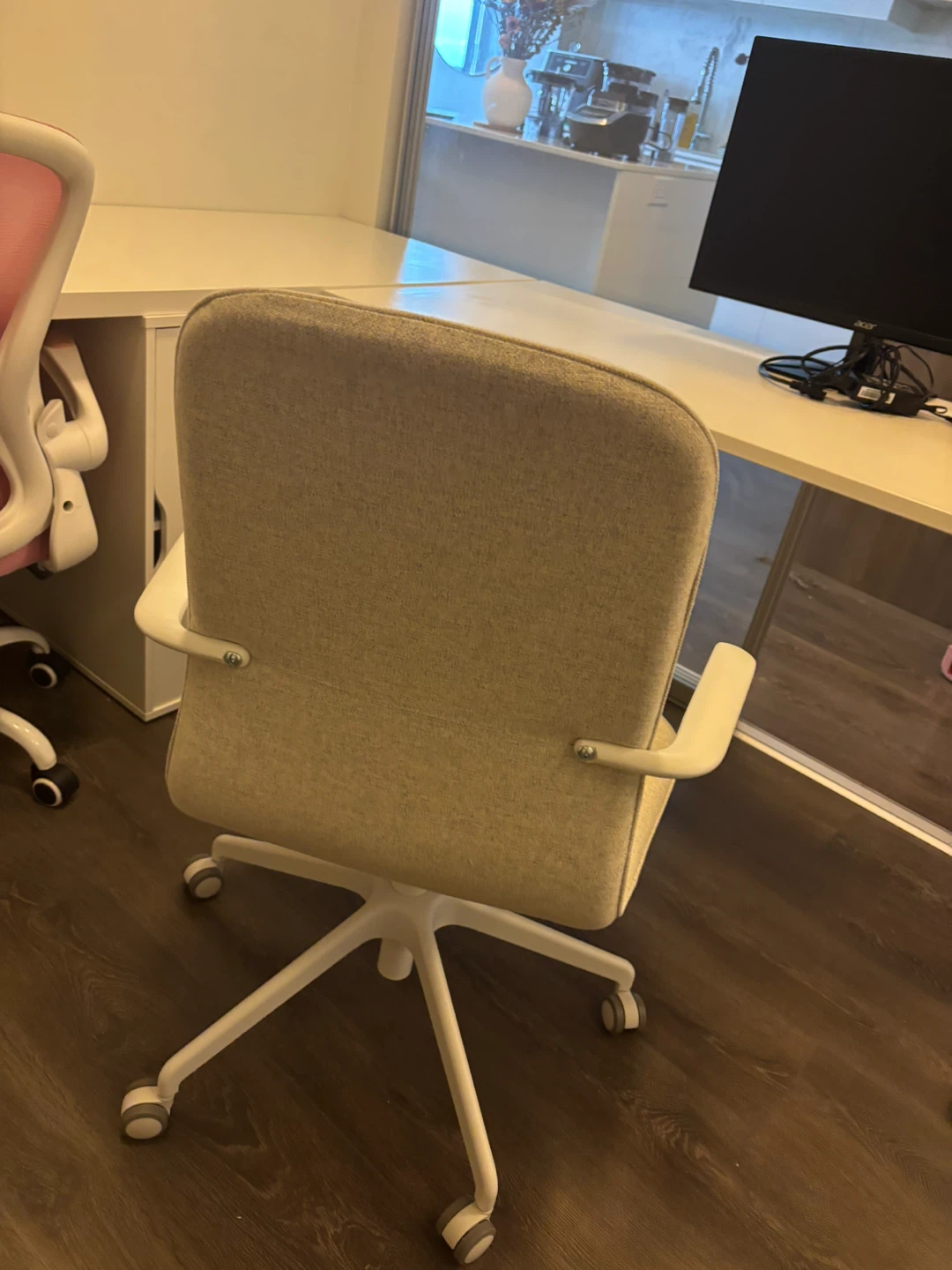 Office Chair - photo 3