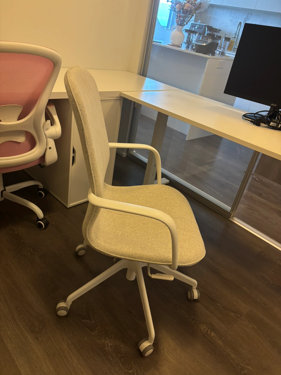 Office Chair - photo 2
