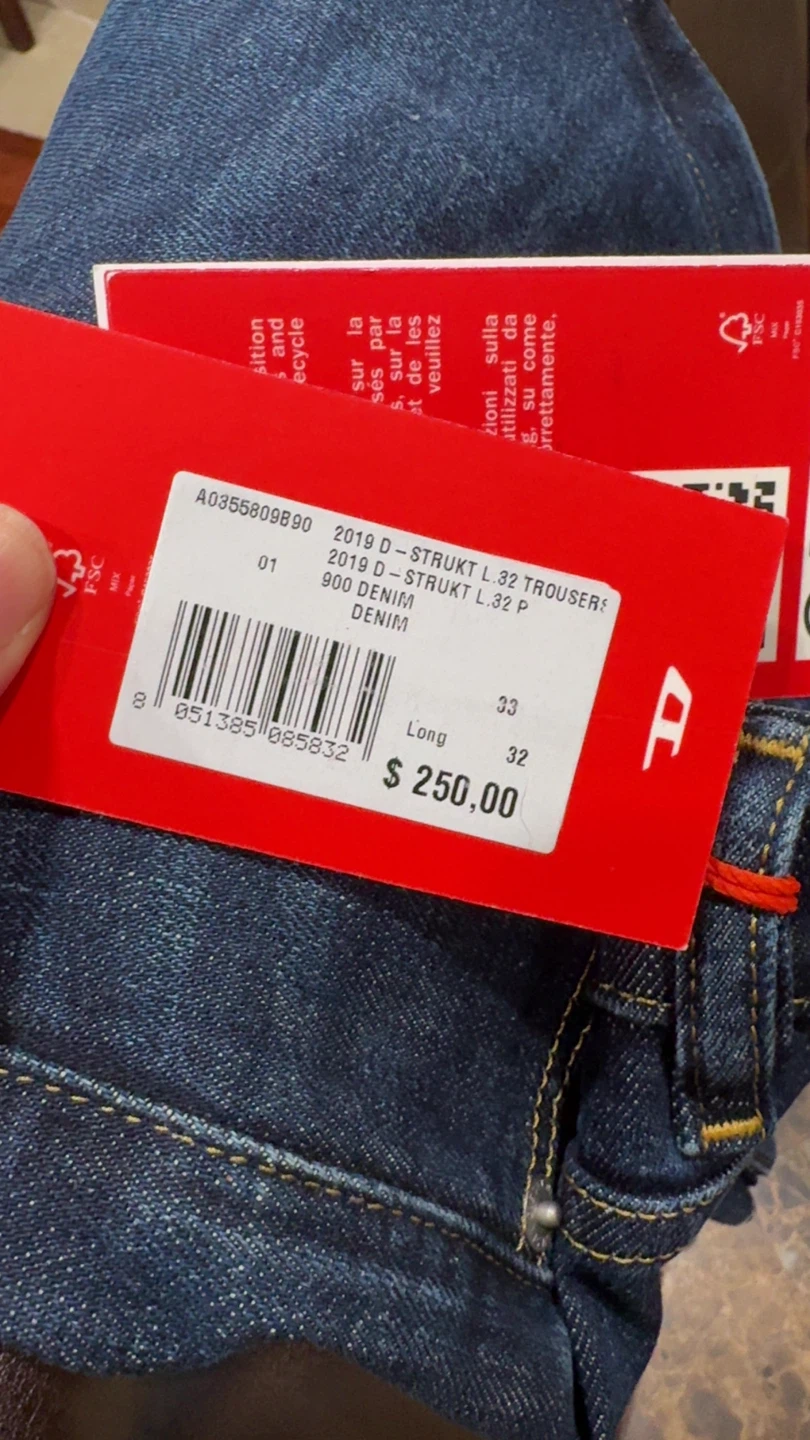 Diesel 2019 D-Strukt L32 Jeans