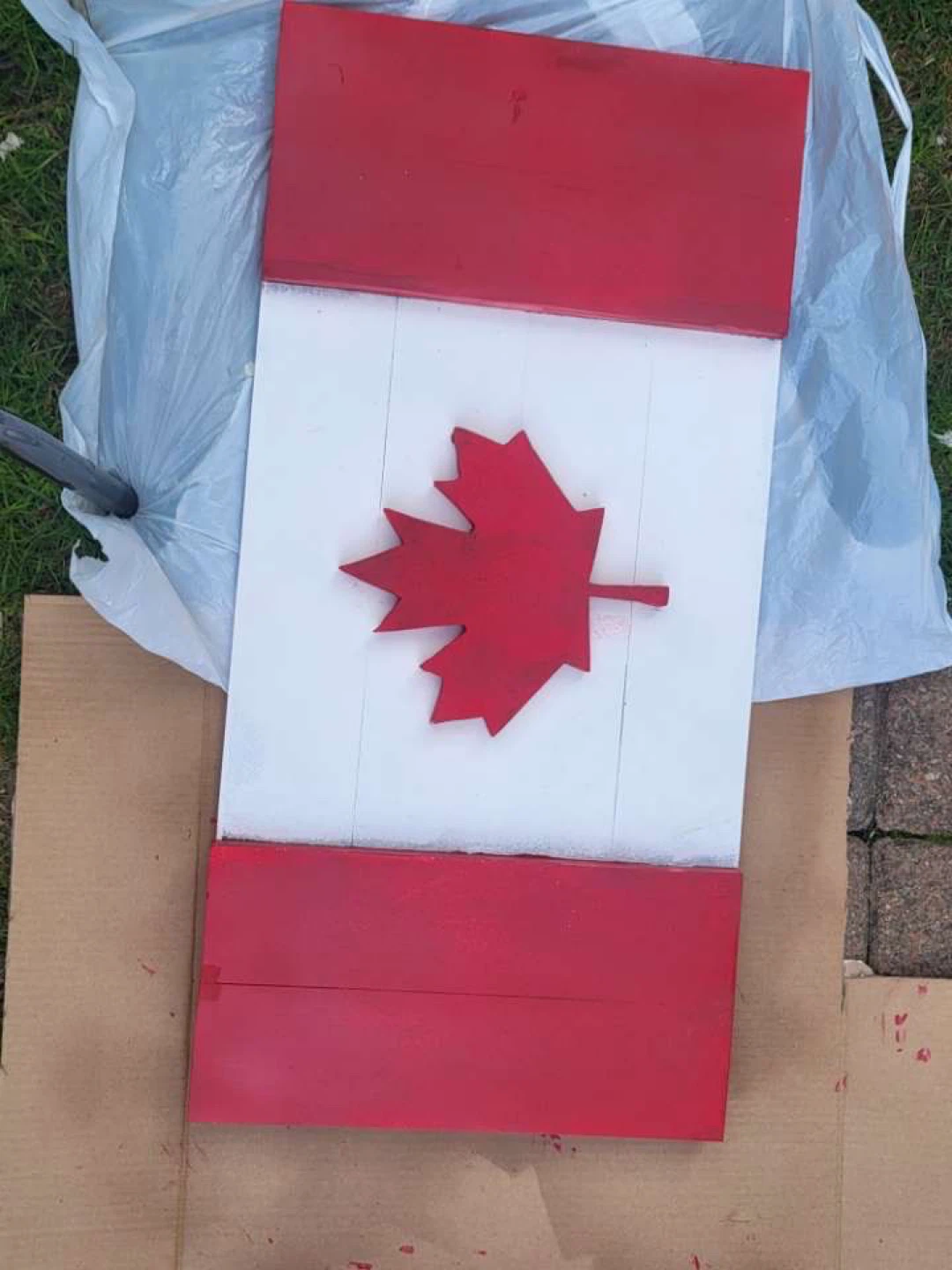Canadian Flag Wood Decor Sign - photo 4