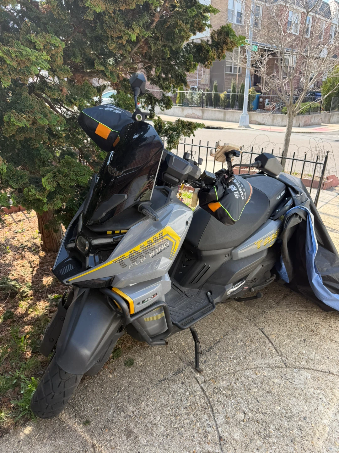 FLY WING 200cc Scooter - photo 4