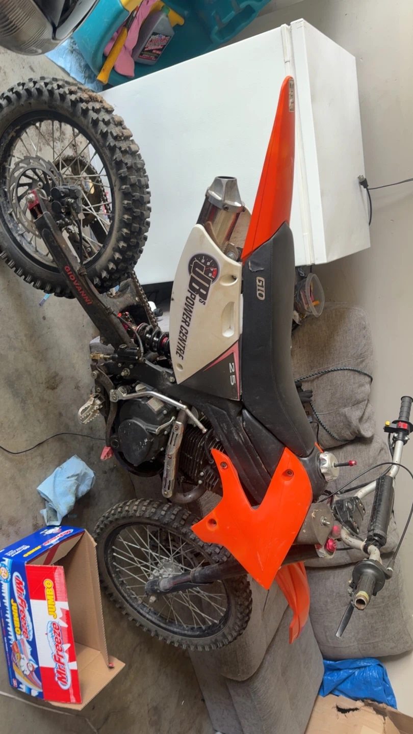 GIOVANNI x31 250 4stroke dirtbike