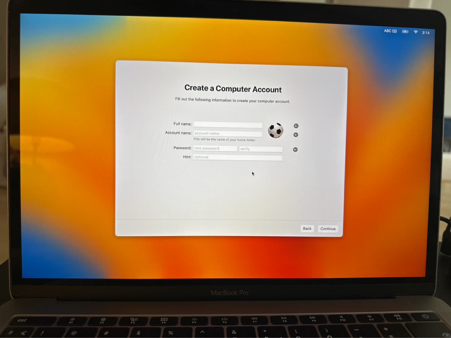 MacBook Pro 13” 2017 / i5 / 8GB / 128GB + USB-C Hub - photo 2