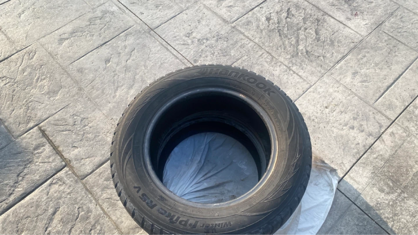 Hankook Winter i*Pike RS2 Tires - Set of 2 - photo 2