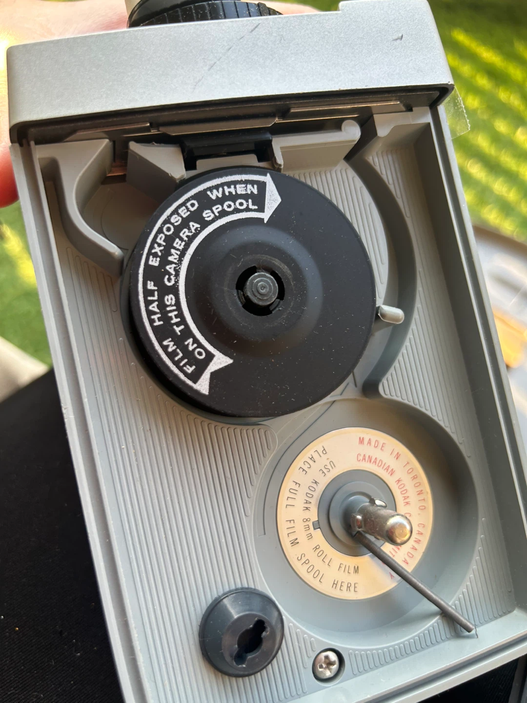 Kodak Brownie 8 Movie Camera - photo 3