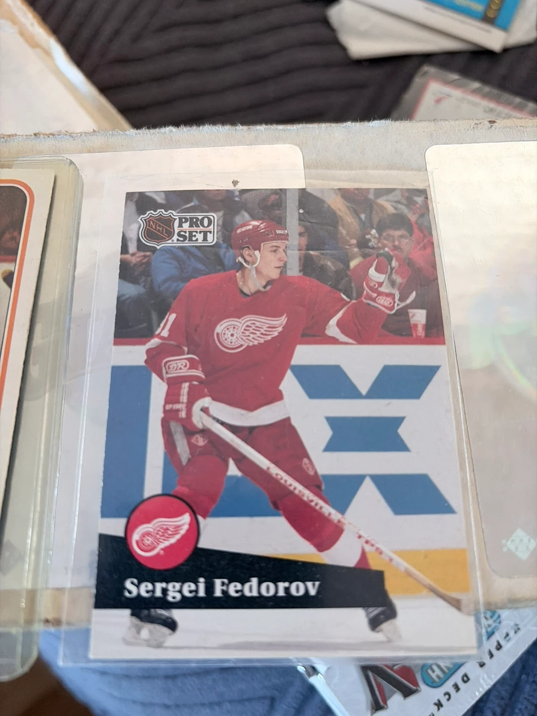 1990-91 Pro Set Sergei Fedorov Hockey Card
