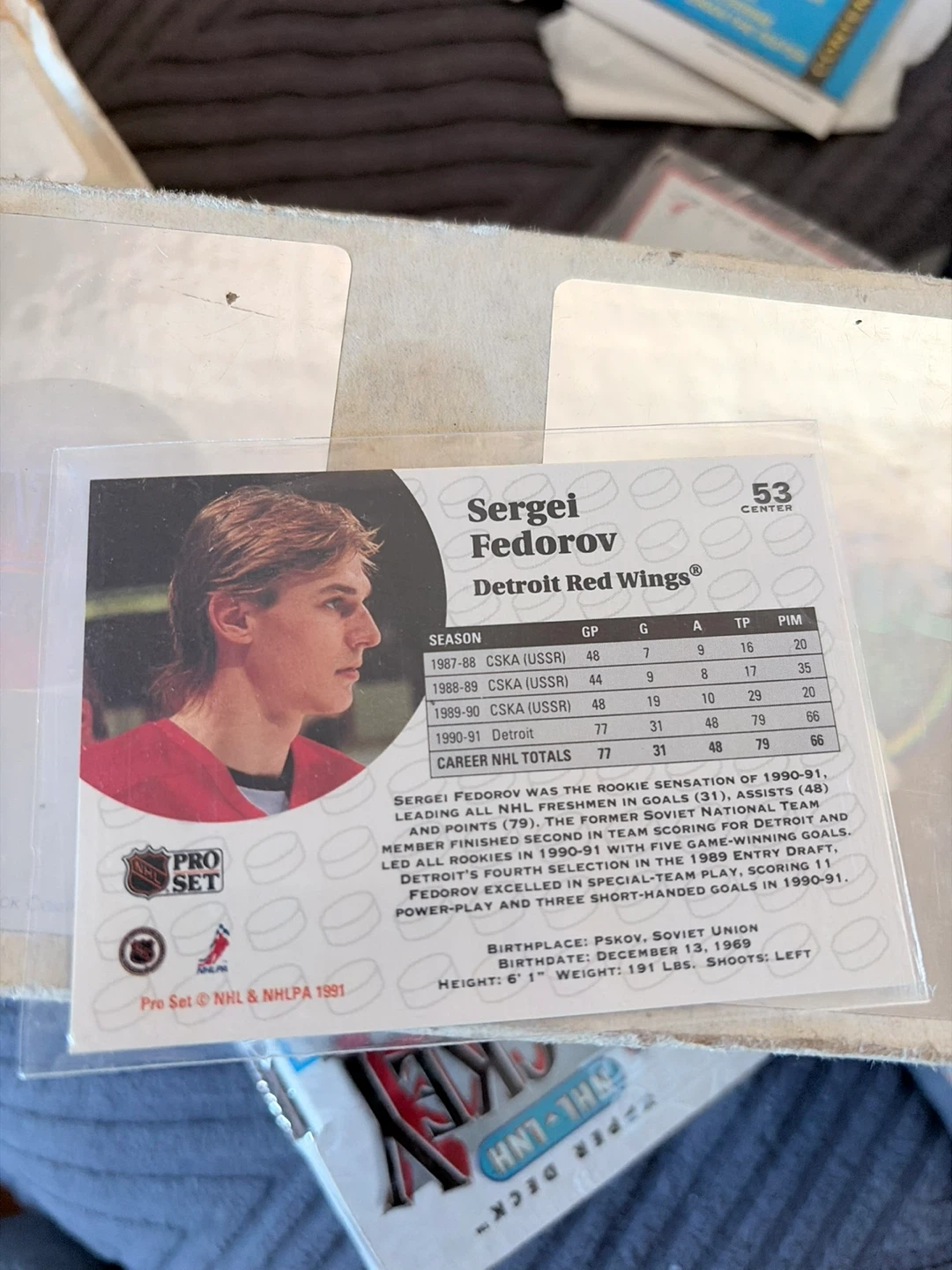1990-91 Pro Set Sergei Fedorov Hockey Card - photo 2